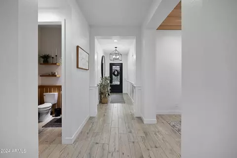 Entry Way - 2534 E Thornton Ct, Gilbert, AZ 85297 photo 3 of 5