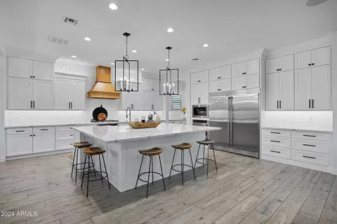 Kitchen - 2534 E Thornton Ct, Gilbert, AZ 85297 photo 1 of 8