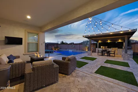 Exterior - 2534 E Thornton Ct, Gilbert, AZ 85297 photo 7 of 28