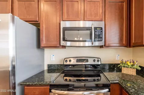Kitchen - 4117 E Tulsa St, Gilbert, AZ 85295 photo 6 of 11
