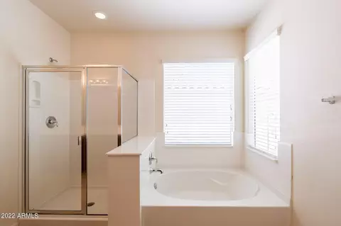 Bath - 4117 E Tulsa St, Gilbert, AZ 85295 photo 3 of 8