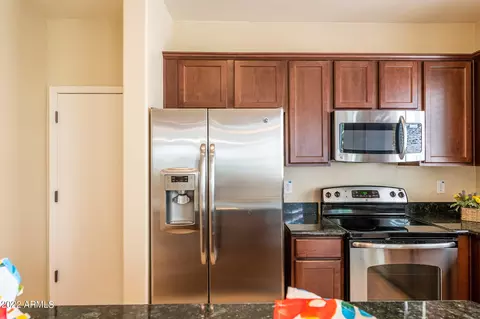 Kitchen - 4117 E Tulsa St, Gilbert, AZ 85295 photo 7 of 11