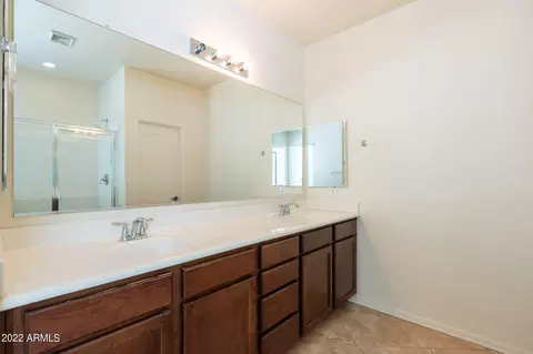 Bath - 4117 E Tulsa St, Gilbert, AZ 85295 photo 6 of 8