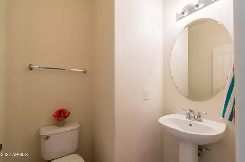 Bath - 4117 E Tulsa St, Gilbert, AZ 85295 photo 1 of 8