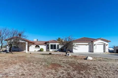 3705 E Toltec Ct, Sierra Vista, AZ 85650