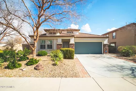 5527 N 137th Ave, Litchfield Park, AZ 85340