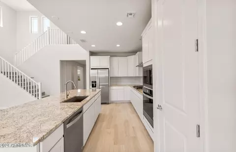 Kitchen - 1961 W Bramble Berry Ln, Phoenix, AZ 85085 photo 1 of 2