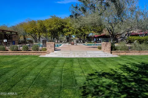 View/Area - 1961 W Bramble Berry Ln, Phoenix, AZ 85085 photo 5 of 6
