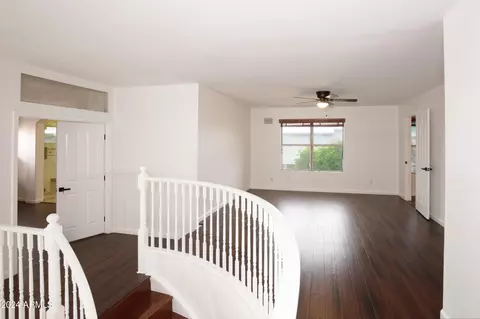 Entry Way - 1301 E Spur Ave, Gilbert, AZ 85296 photo 4 of 5