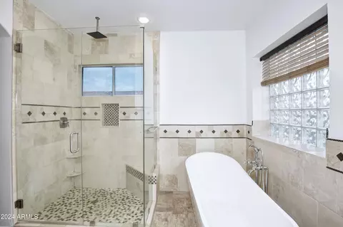 Bath - 1301 E Spur Ave, Gilbert, AZ 85296 photo 2 of 4