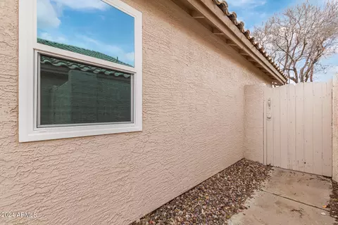Exterior - 11833 S 44th St, Phoenix, AZ 85044 photo 7 of 29