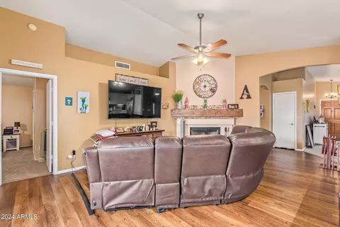 Living - 11833 S 44th St, Phoenix, AZ 85044 photo 4 of 7