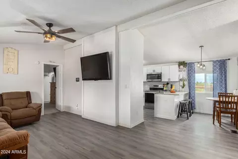 676 S Starr Rd, Apache Junction, AZ 85119 photo 5