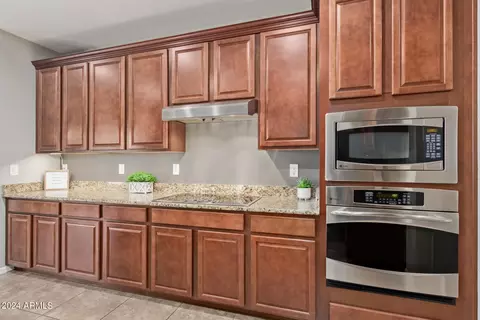 2586 E Tiffany Way, Gilbert, AZ 85298 photo 4