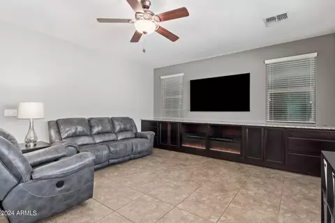 2586 E Tiffany Way, Gilbert, AZ 85298 photo 7