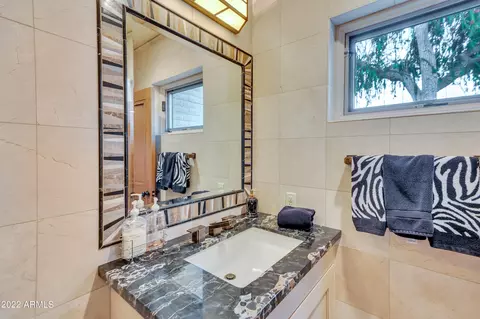 Bath - 3500 E Lincoln Dr #47, Phoenix, AZ 85018 photo 5 of 6