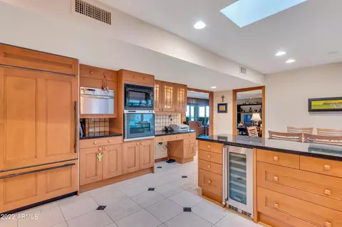 Kitchen - 3500 E Lincoln Dr #47, Phoenix, AZ 85018 photo 3 of 3