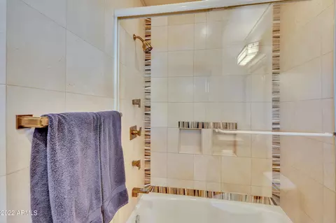 Bath - 3500 E Lincoln Dr #47, Phoenix, AZ 85018 photo 6 of 6