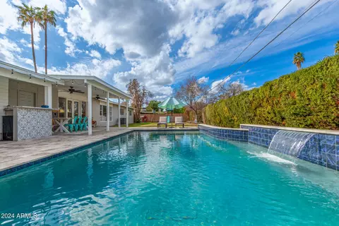 818 W Tuckey Ln, Phoenix, AZ 85013