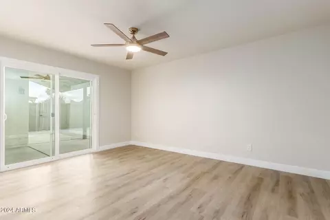 2102 E Gelding Dr, Phoenix, AZ 85022 photo 12