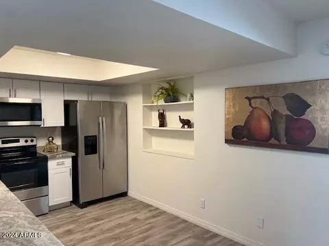 Kitchen - 7648 N 18th Ave, Phoenix, AZ 85021 photo 3 of 4