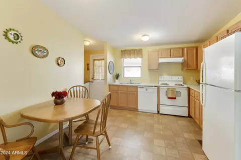 11206 E Boulder Dr, Apache Junction, AZ 85120 photo 7