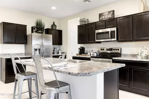 35565 W San Ildefanso Ave, Maricopa, AZ 85138