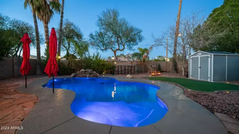 Exterior - 1836 E Aspen Way, Gilbert, AZ 85234 photo 11 of 29