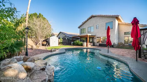 Exterior - 1836 E Aspen Way, Gilbert, AZ 85234 photo 26 of 29