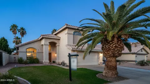 Exterior - 1836 E Aspen Way, Gilbert, AZ 85234 photo 2 of 29