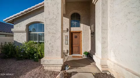 Exterior - 1836 E Aspen Way, Gilbert, AZ 85234 photo 8 of 29