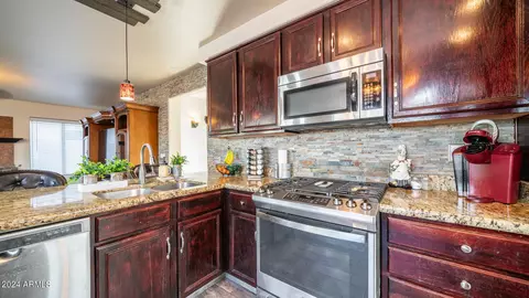 Kitchen - 1836 E Aspen Way, Gilbert, AZ 85234 photo 5 of 5
