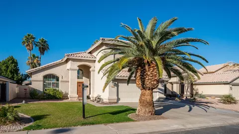 Exterior - 1836 E Aspen Way, Gilbert, AZ 85234 photo 5 of 29