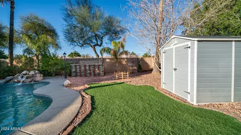 Exterior - 1836 E Aspen Way, Gilbert, AZ 85234 photo 27 of 29