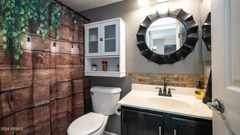 Bath - 1836 E Aspen Way, Gilbert, AZ 85234 photo 1 of 4