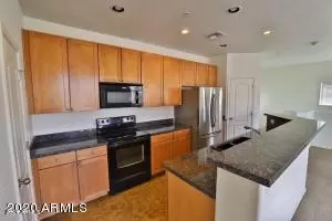 2933 E Dunbar Dr, Phoenix, AZ 85042 photo 2