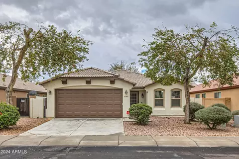 8819 W Hammond Ln, Tolleson, AZ 85353