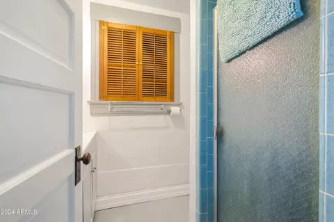 Bath - 512 E Vista St, Bisbee, AZ 85603 photo 6 of 6