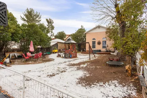 View/Area - 512 E Vista St, Bisbee, AZ 85603 photo 3 of 5