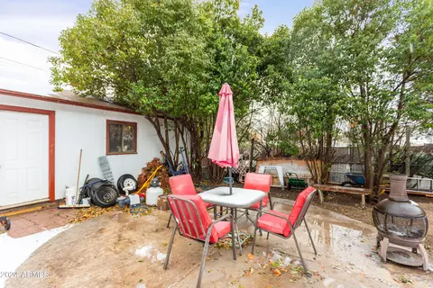 Exterior - 512 E Vista St, Bisbee, AZ 85603 photo 5 of 8
