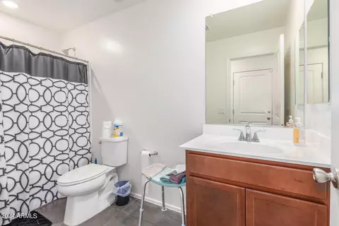 Bath - 5837 S 23rd Dr, Phoenix, AZ 85041 photo 2 of 2