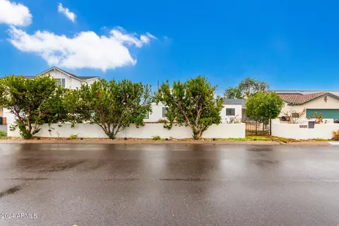 3827 E Hazelwood St, Phoenix, AZ 85018