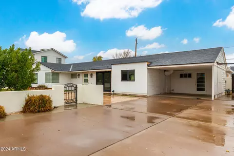 Exterior - 3827 E Hazelwood St, Phoenix, AZ 85018 photo 7 of 14