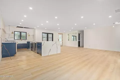 Living - 3827 E Hazelwood St, Phoenix, AZ 85018 photo 2 of 2