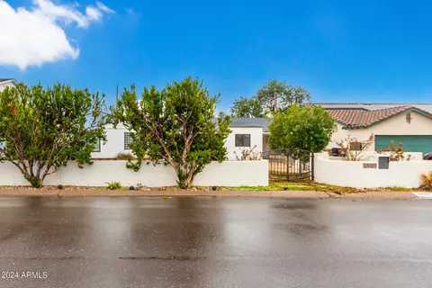 Exterior - 3827 E Hazelwood St, Phoenix, AZ 85018 photo 2 of 14