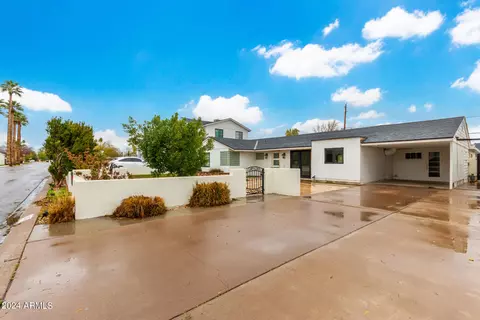 Exterior - 3827 E Hazelwood St, Phoenix, AZ 85018 photo 3 of 14