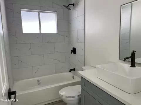 Bath - 1216 E 6th Ave, Mesa, AZ 85204 photo 5 of 6