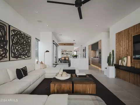 Living - 1738 E Winchcomb Dr, Phoenix, AZ 85022 photo 2 of 3