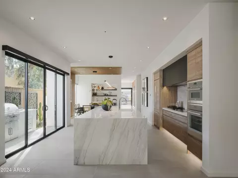 Kitchen - 1738 E Winchcomb Dr, Phoenix, AZ 85022 photo 1 of 2