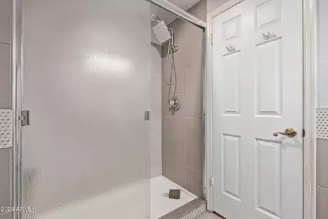 Bath - 5505 E Mclellan Rd #49, Mesa, AZ 85205 photo 5 of 6